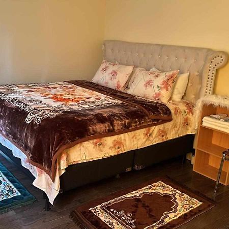 Divine Villa And Resorts 67 Sherman 5Mins To Ewr Airport And 4Mins To Penn Station Newark, 20Mins To New York Экстерьер фото