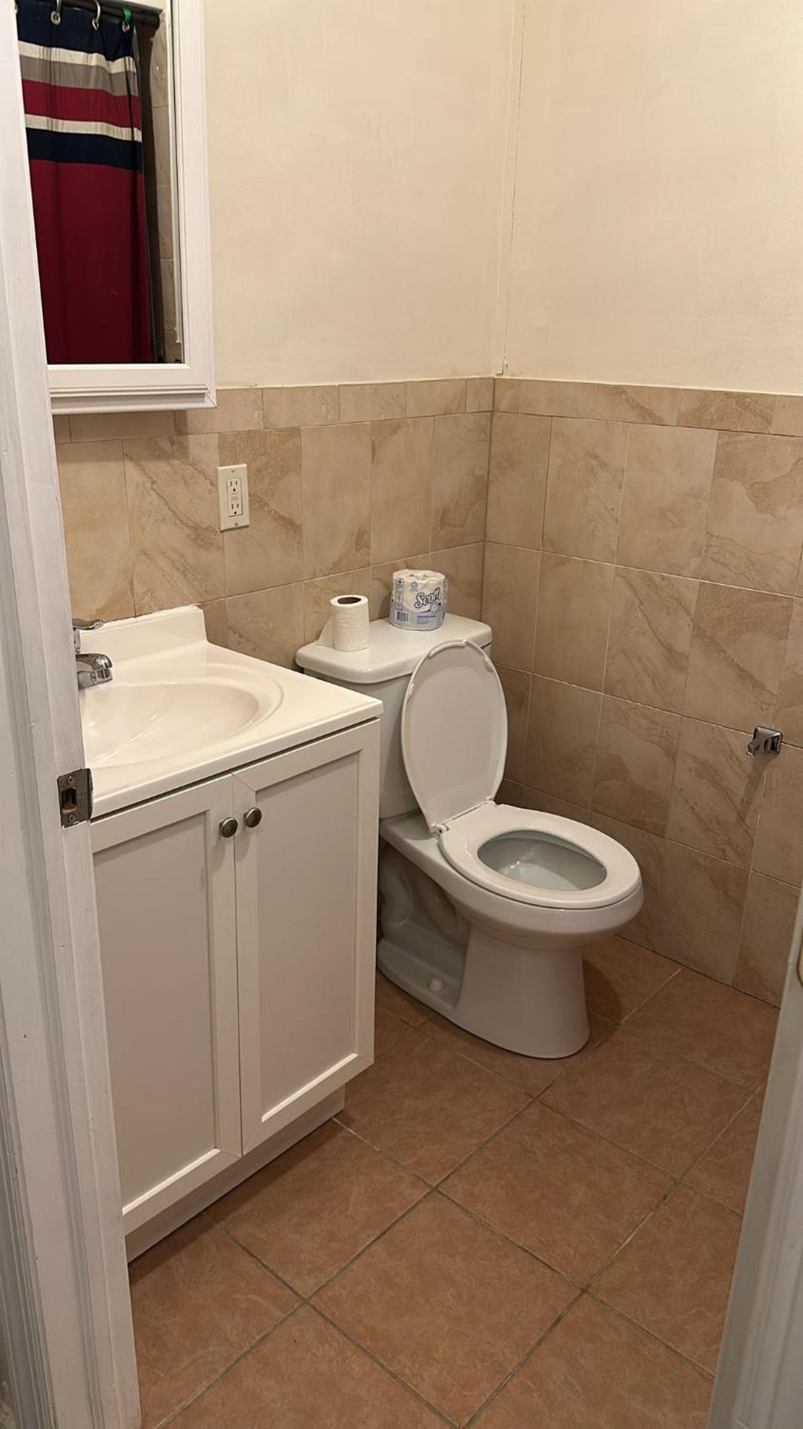 Divine Villa And Resorts 67 Sherman 5Mins To Ewr Airport And 4Mins To Penn Station Newark, 20Mins To New York Номер фото